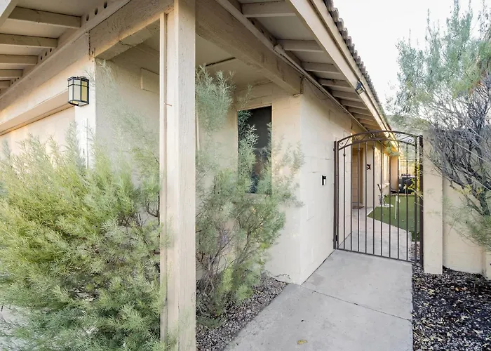 Desert View Pool & Hot Tub Holiday home Phoenix